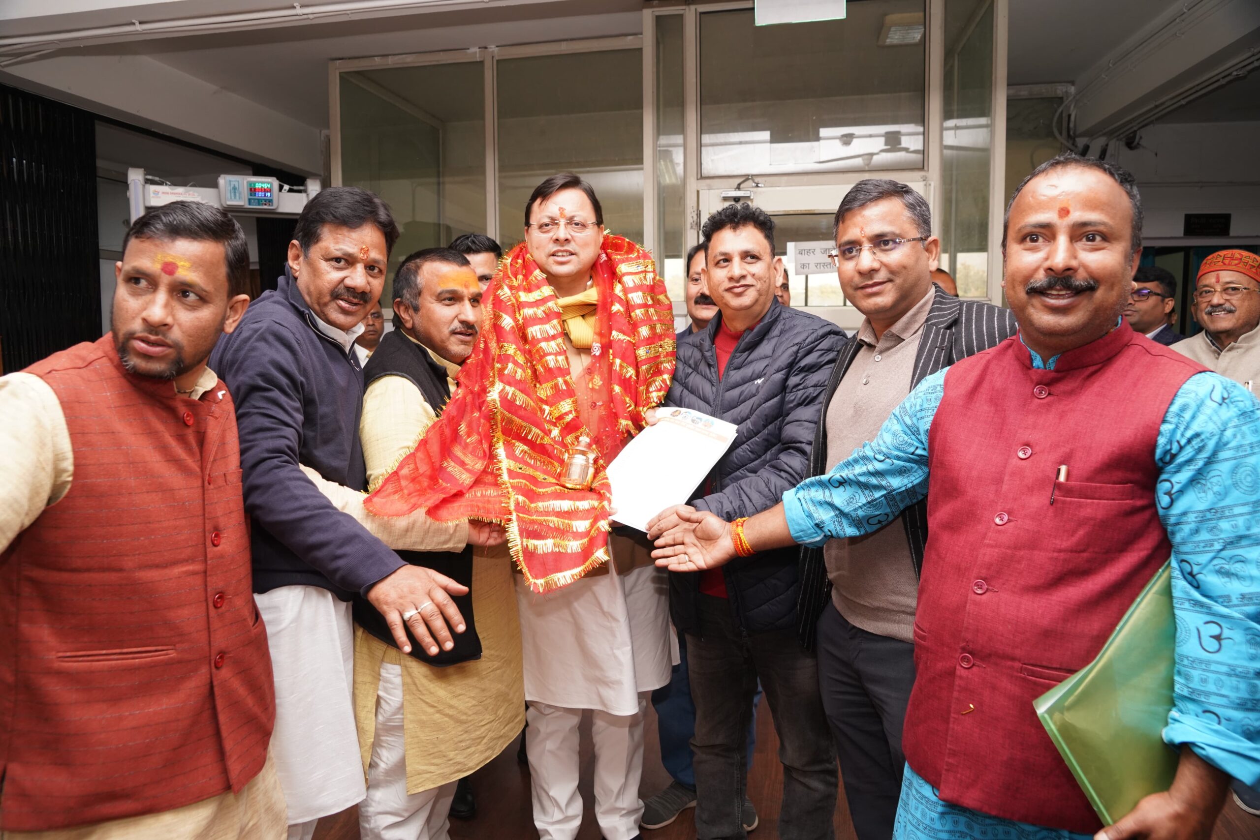 Uttarakhand Chardham Teertha Purohit Mahapanchayat’s Members, Panda Pujaris call on CM Dhami