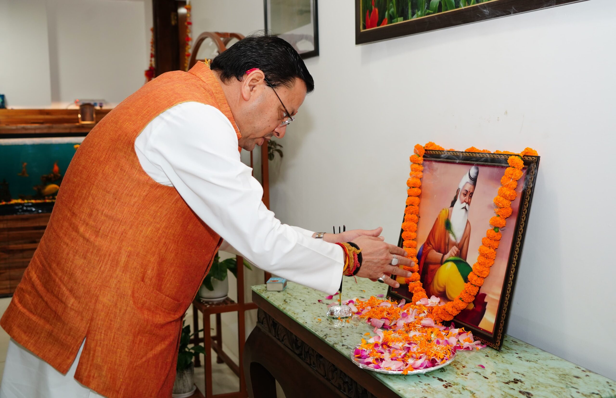 CM Dhami Pays Tribute to Maharishi Valmiki on Valmiki Jayanti