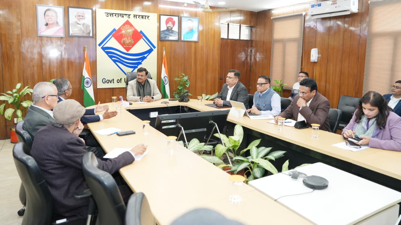 Uttarakhand Govt Holds High-Level Meeting to Strengthen Financial Autonomy of Local Bodies