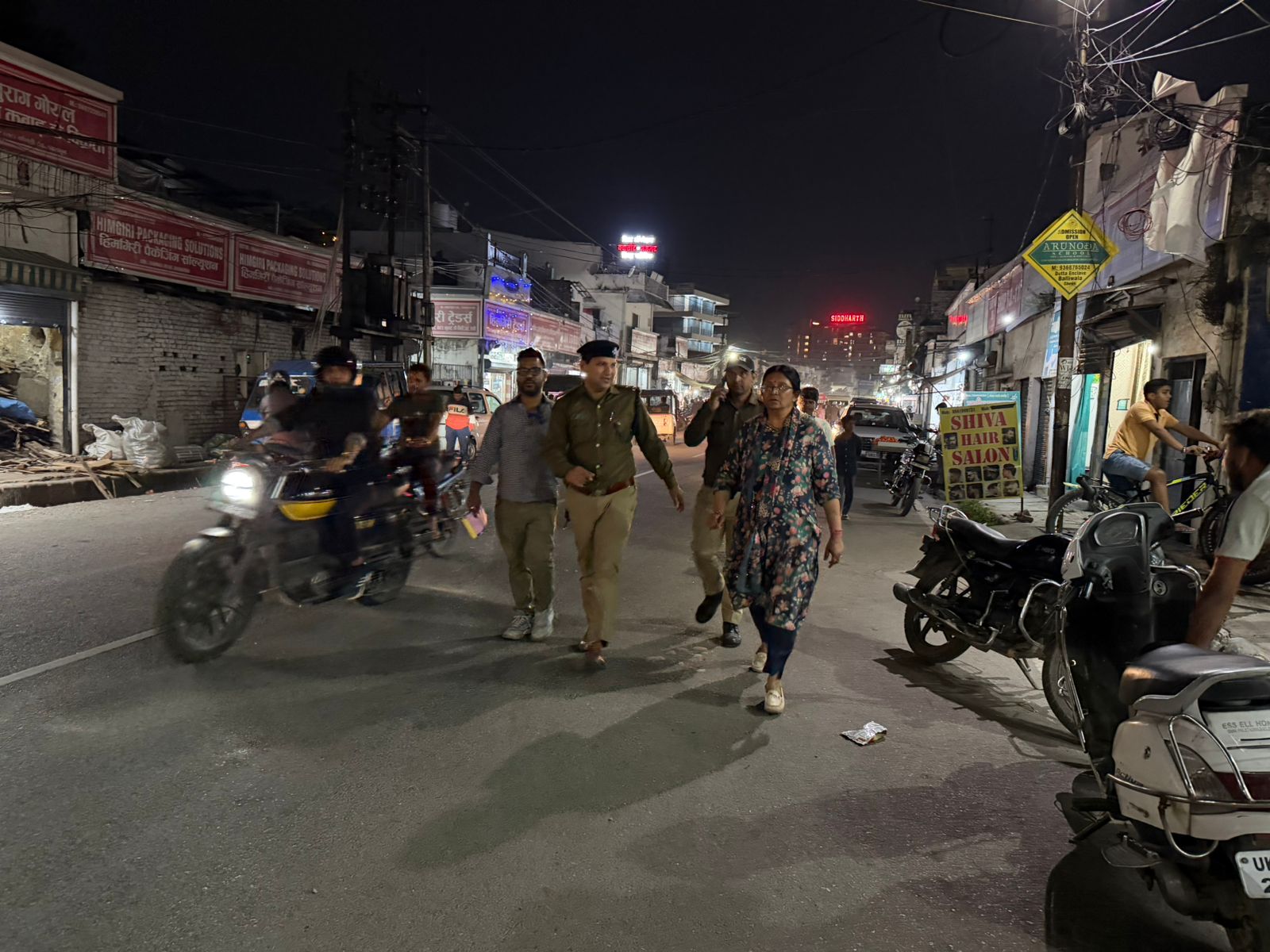 Crackdown on LPG Black Marketing in Dehradun, 95,000 Cylinder Backlog Under Focus