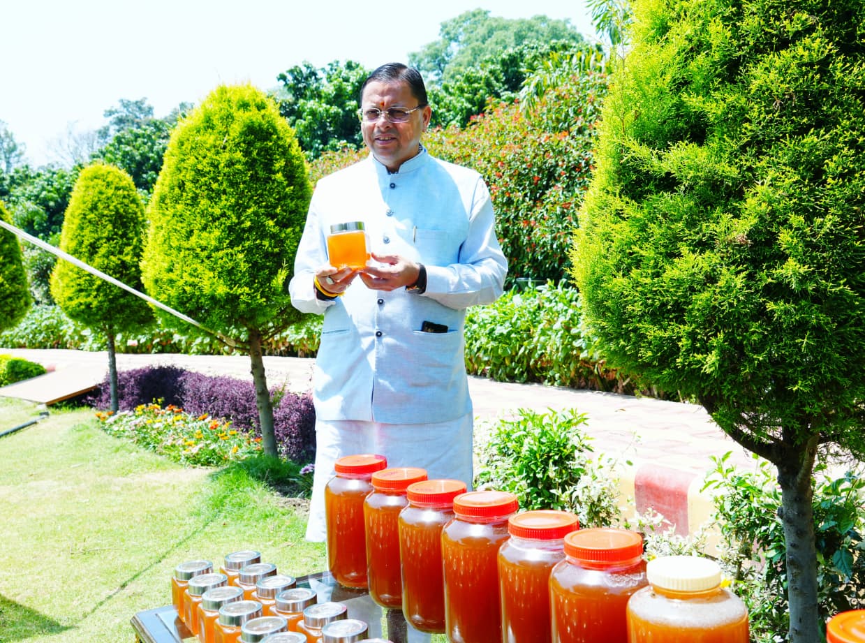 CM Pushkar Singh Dhami Reviews Honey Production, 520 Kg Output in 45 Days