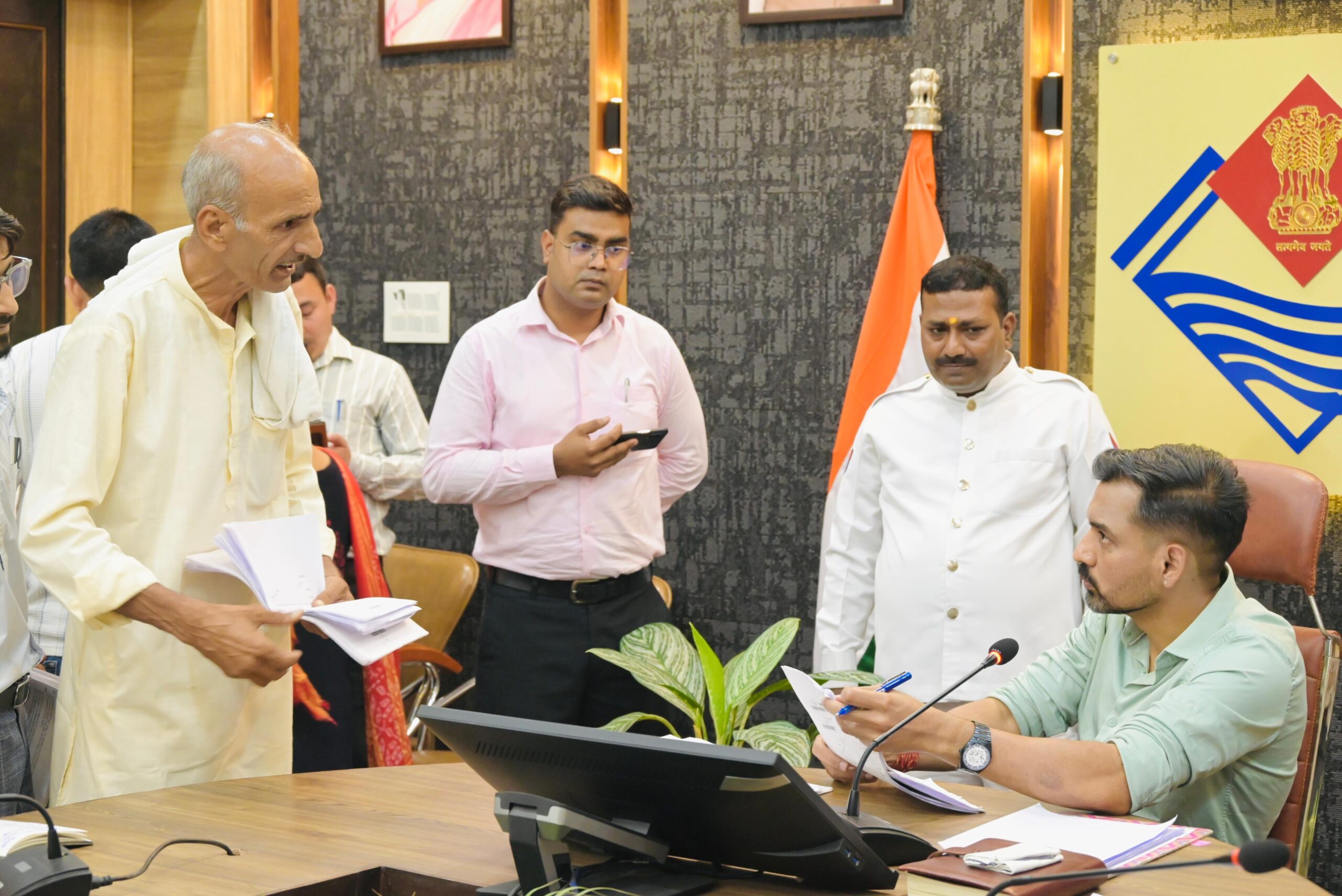DM Ashish Chauhan Reviews 194 Public Grievances, Seeks Report on Bank Loan Approval Case