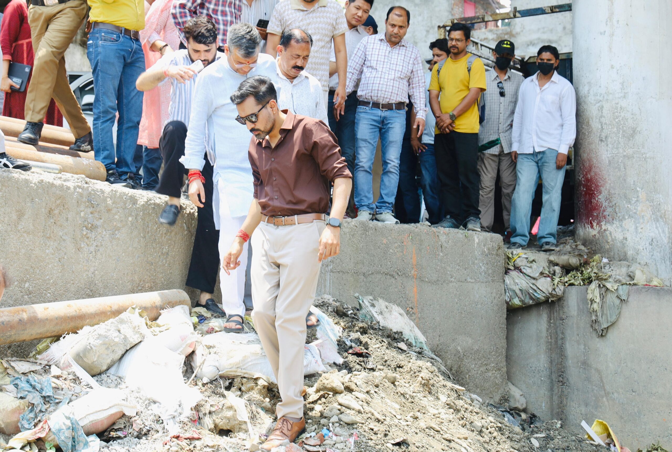 Rispana River Rejuvenation Drive Intensifies; DM Ashish Chauhan Inspects Cleanup Operations