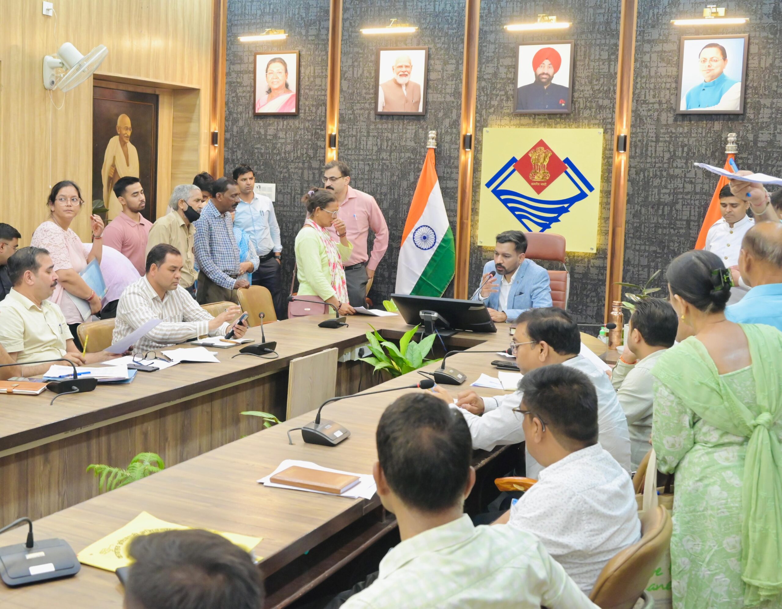 Dehradun DM Orders Gangster Act in Overseas Job Scam, 15 Youths Duped of Lakhs