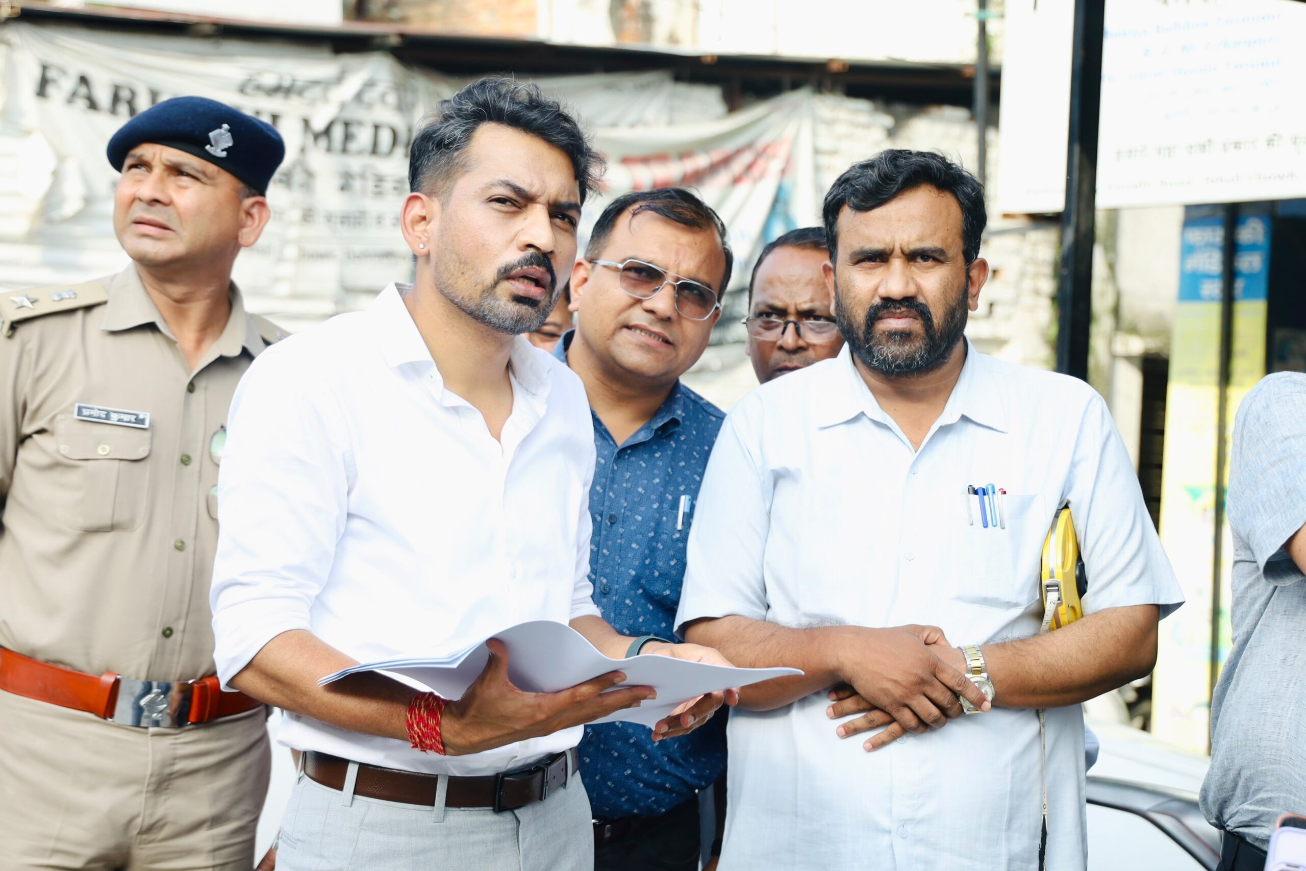 DM Reviews Arhat Bazaar–Tehsil Chowk Road Widening Project, Orders Timely Compensation Process