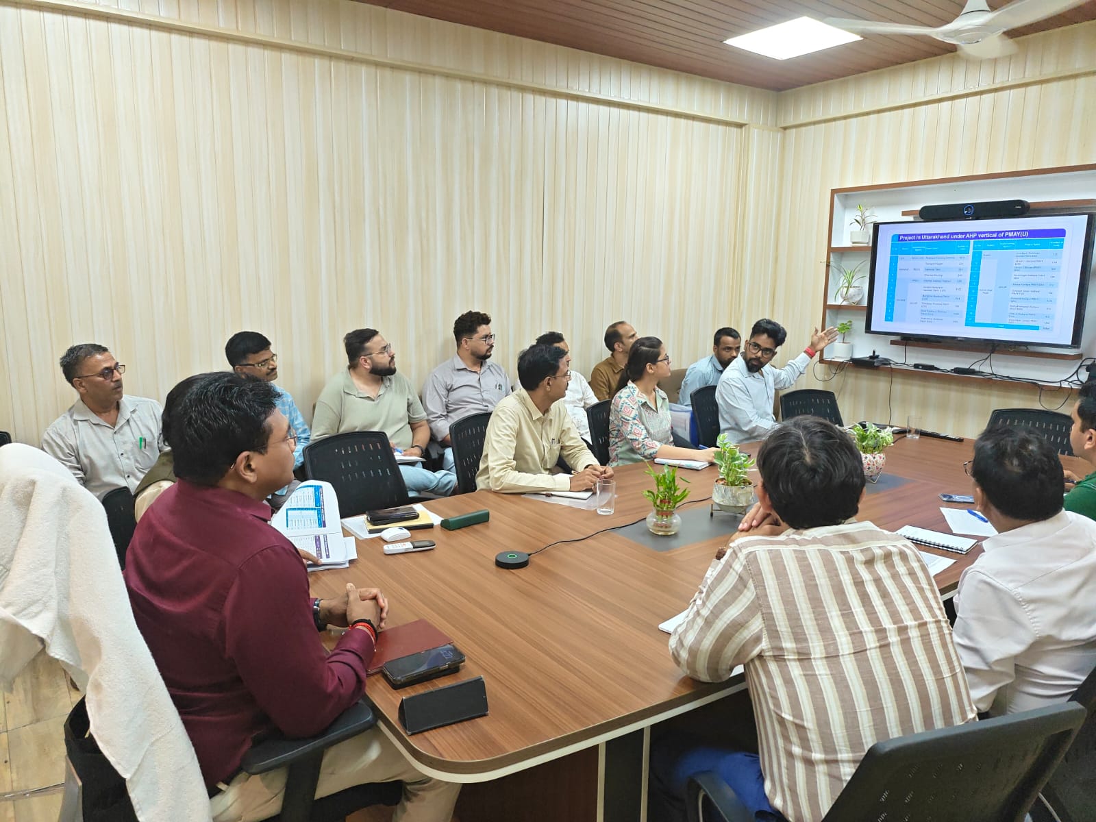 Uttarakhand Reviews PMAY Urban Projects; Strict Action Against Delays