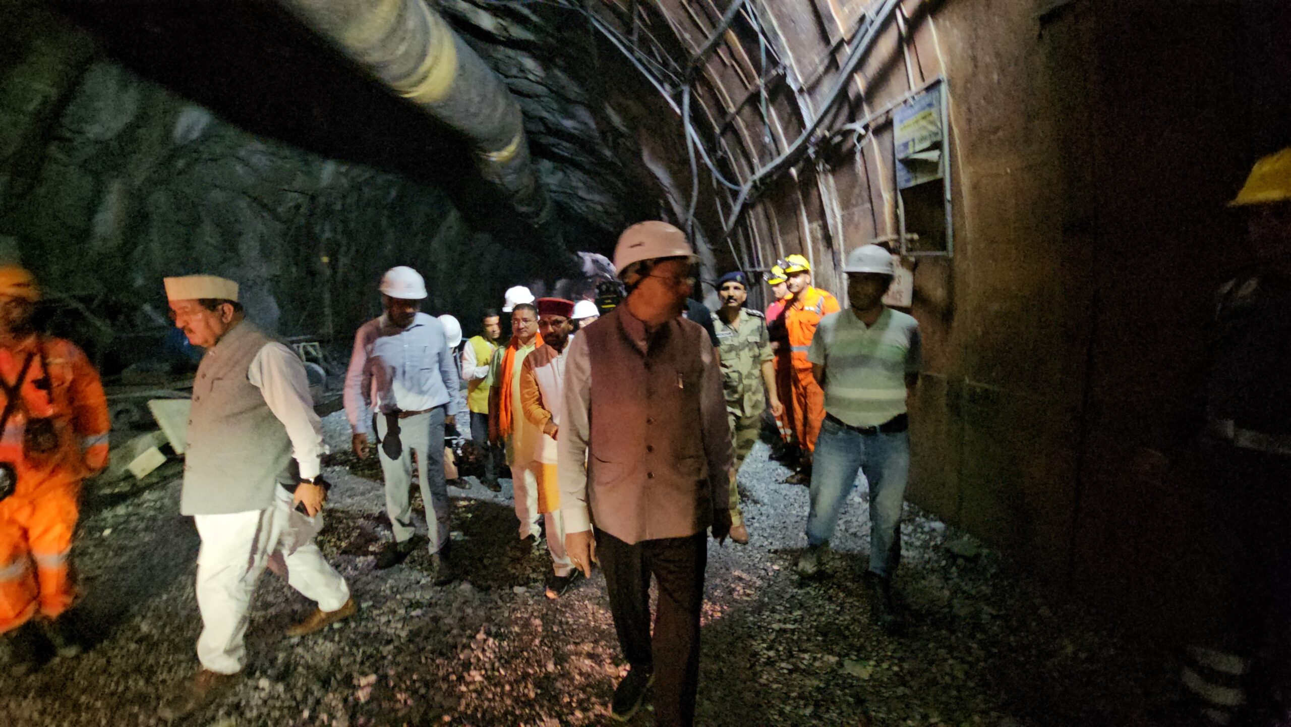 CM Dhami Reaches Pipalkoti Amid Severe Weather, Reviews THDC Tunnel Rescue Operation