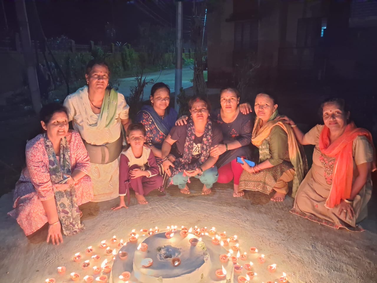 Seva Sankalp Abhiyan Begins in Dehradun with 25,000 Diyas; CM Dhami Performs Yamuna Aarti