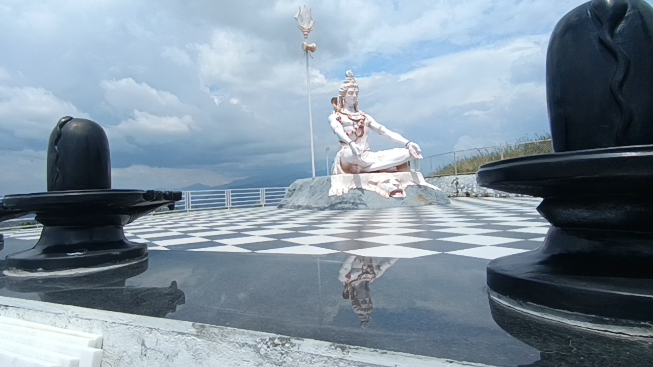 Matogi’s Dhyan Dhareshwar Mahadev Temple Emerges as a Spiritual Retreat Amid the Hills